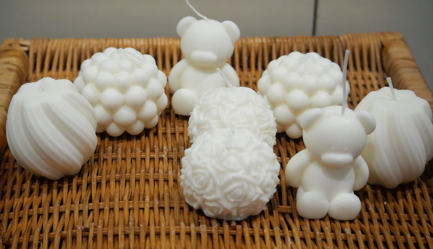 Bougie Blanche charmes naturels – Lumière Pure et Intemporelle