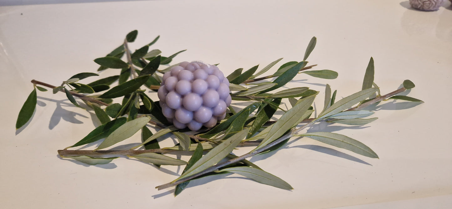 Bougie bulle en cire d’olive – Design moderne et écoresponsable