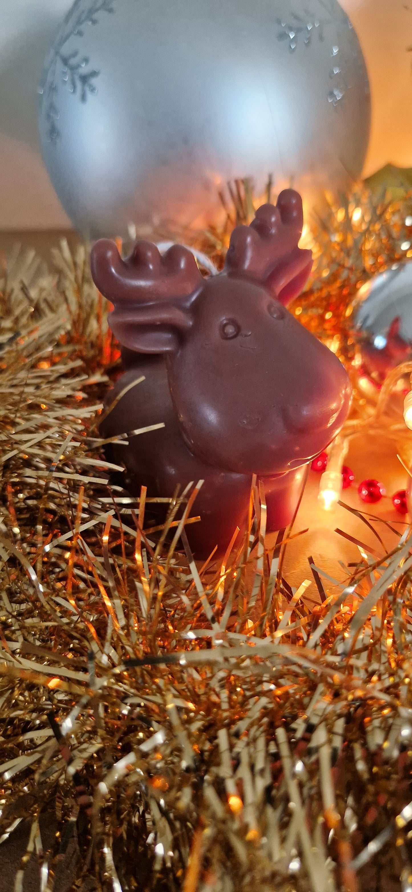 Bougie artisanale « Rudolph » – Cire d’olive & mèche coton – Parfum de Grasse