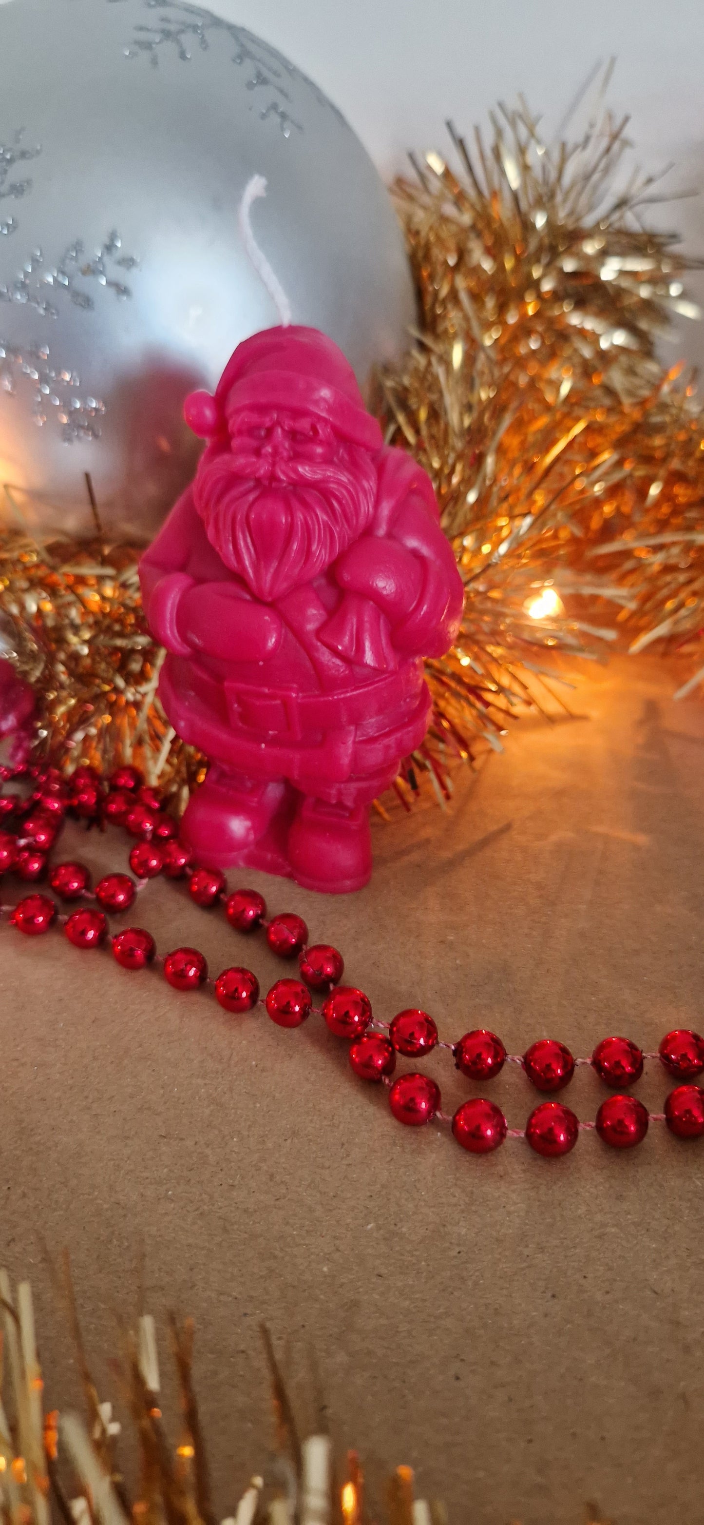 Bougie artisanale « Petit Papa Noël » – Cire d’olive & mèche coton – Parfum de Grasse