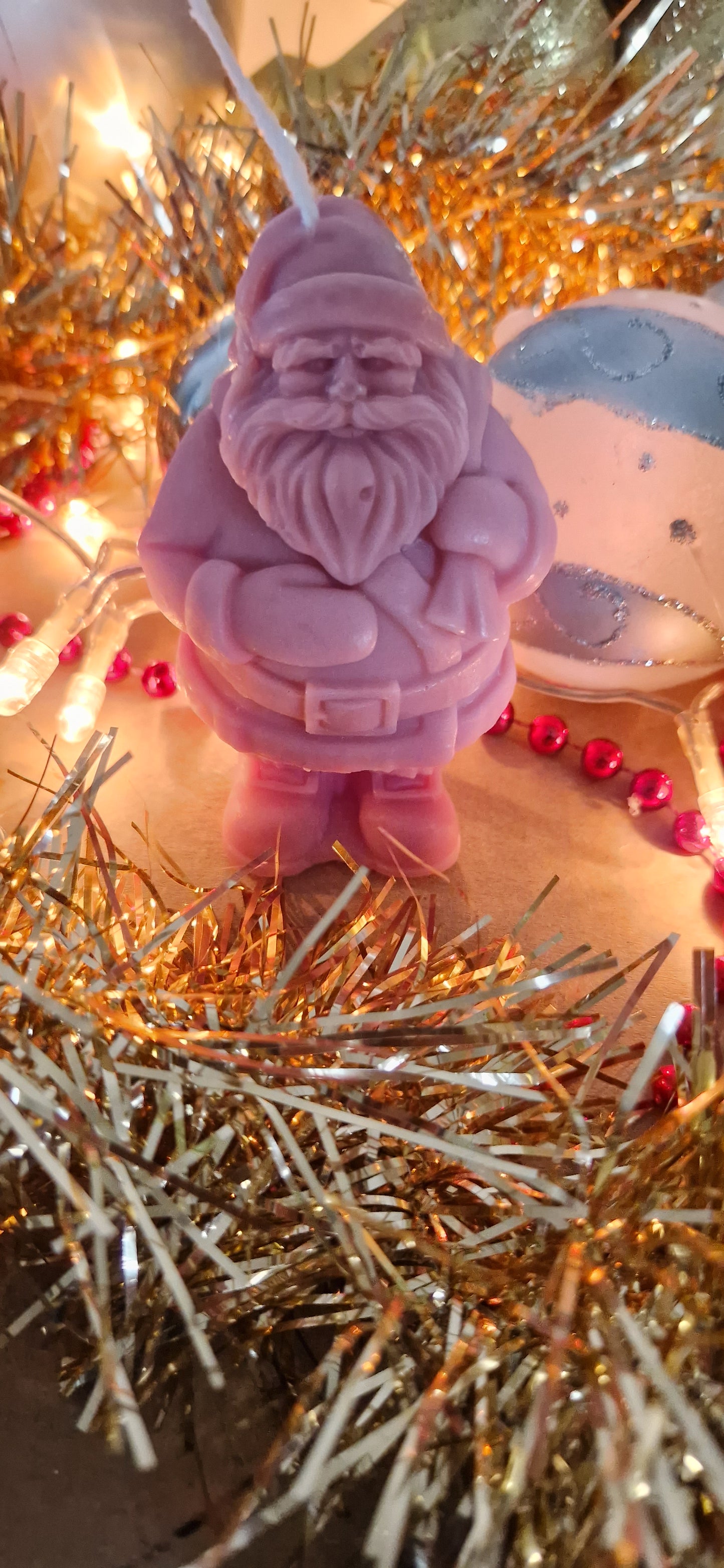 Bougie artisanale « Petit Papa Noël » – Cire d’olive & mèche coton – Parfum de Grasse