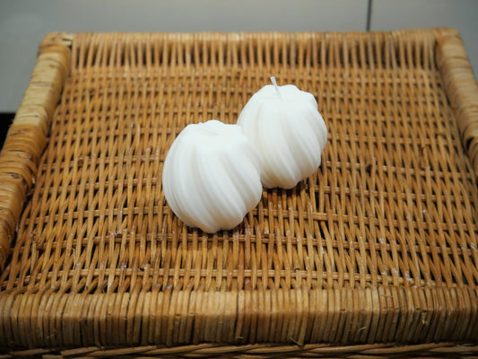 Bougie artisanal Sphère Torsadée – Design Moderne